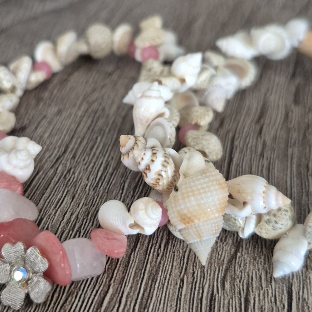 All Natural  Handmade Virginia Beach Seashells And Pink Jade Braclet Set!
